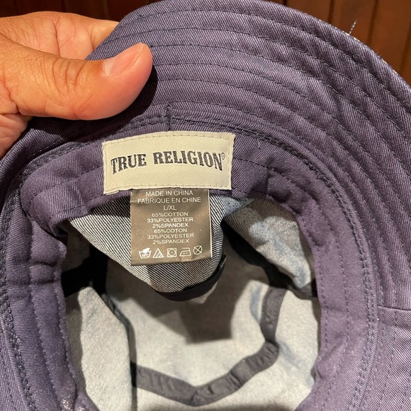 True religion bucket hat - Picture 5 of 8